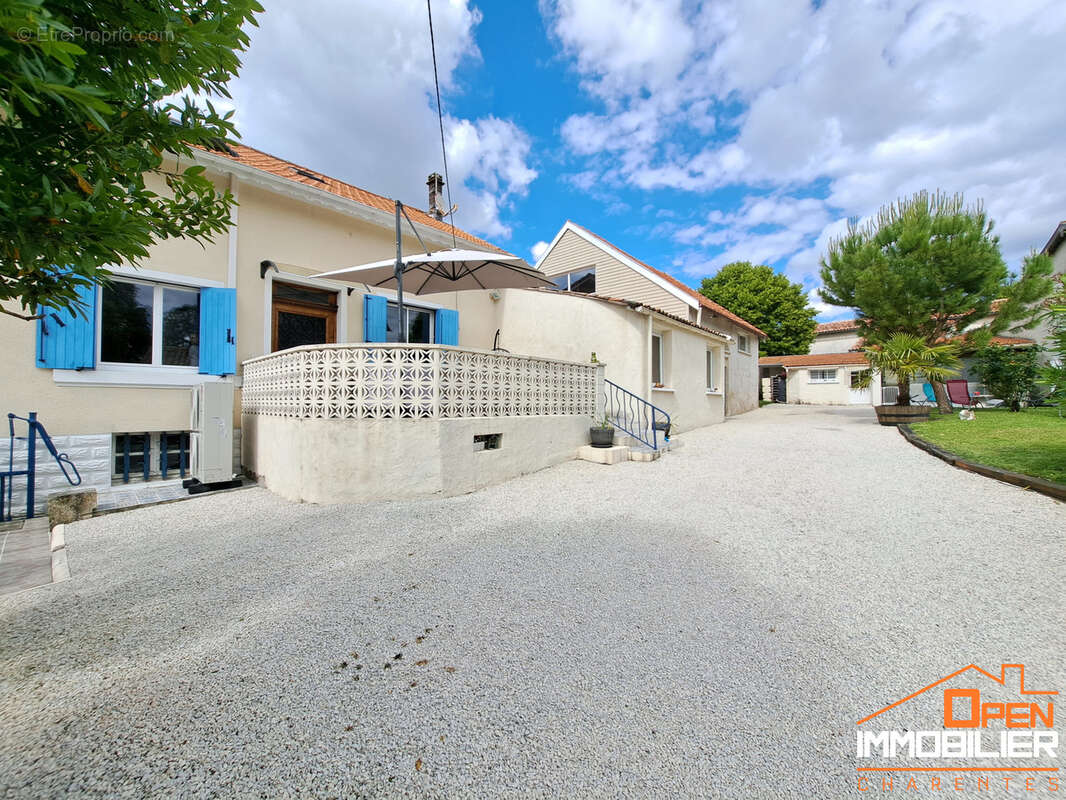 Maison à SAINT-BONNET