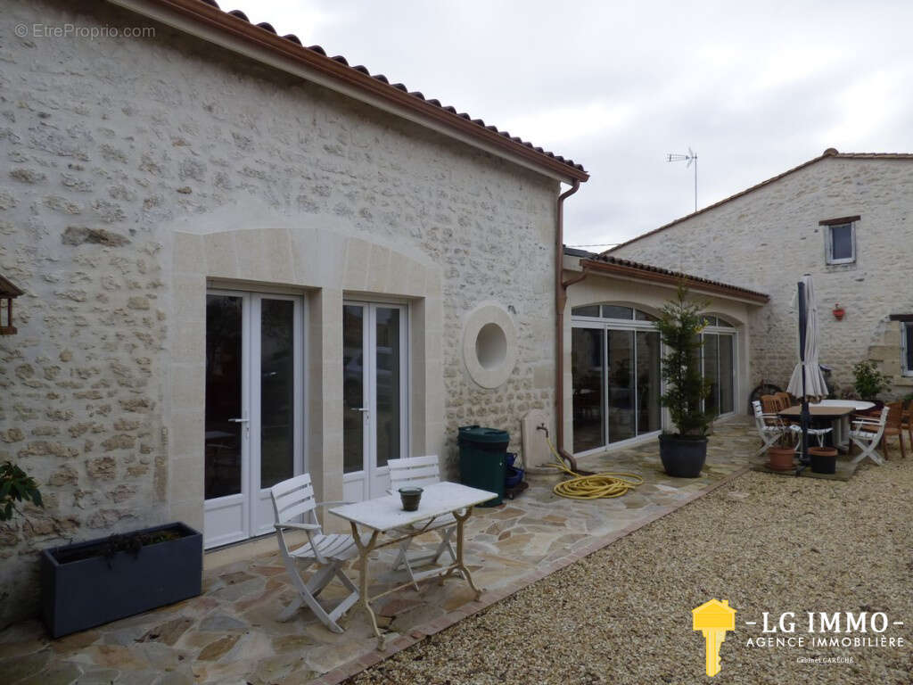 Maison à LORIGNAC
