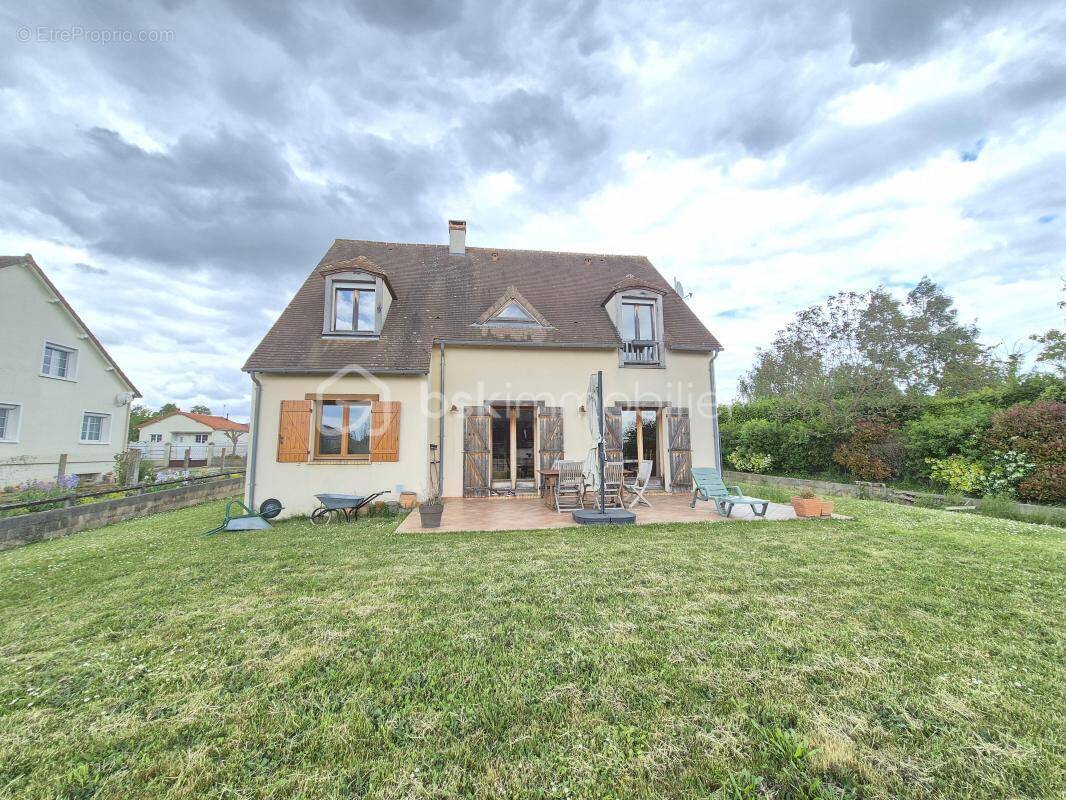 Maison à SOISY-SUR-ECOLE
