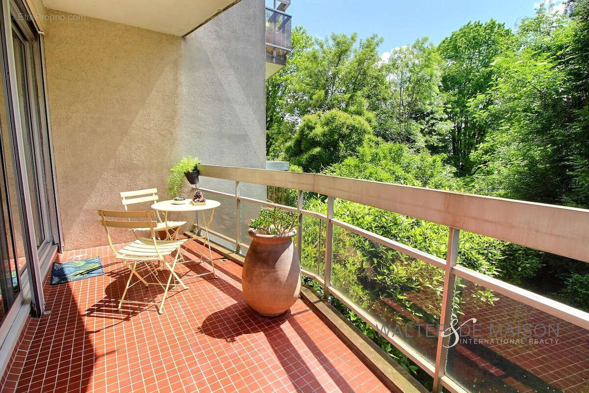 Appartement à VILLE-D&#039;AVRAY