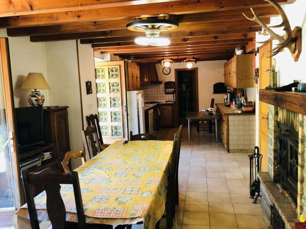 Maison à SAINT-LARY