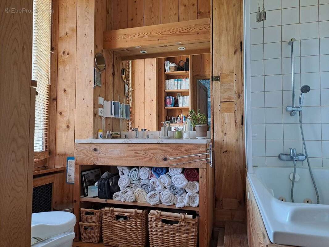Maison à LA CHAPELLE-D'AUNAINVILLE