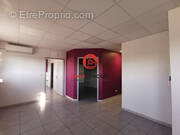 Commerce à BAGNOLS-SUR-CEZE