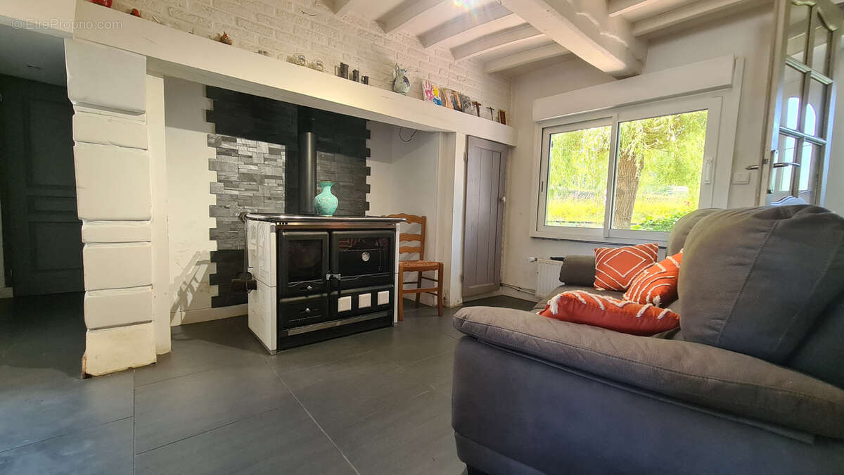 Maison à ESTREELLES