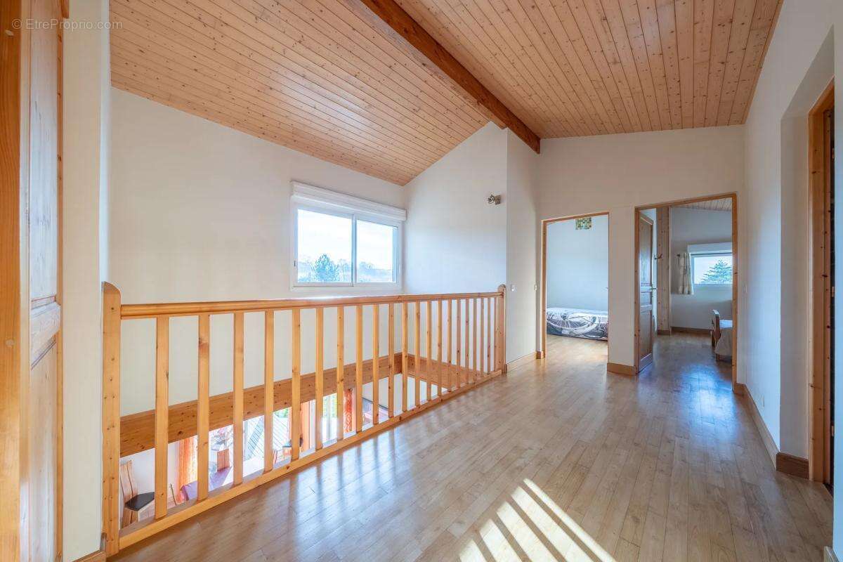 Maison à CUBZAC-LES-PONTS