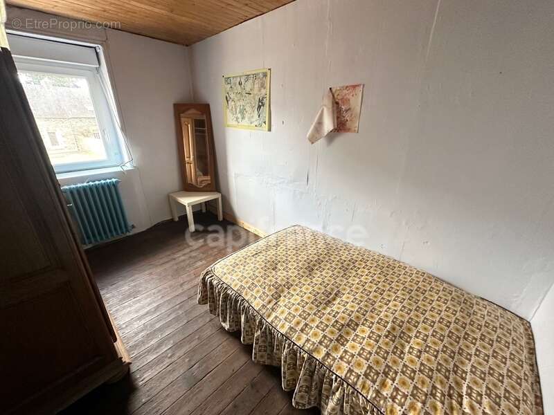 Maison à MAEL-CARHAIX