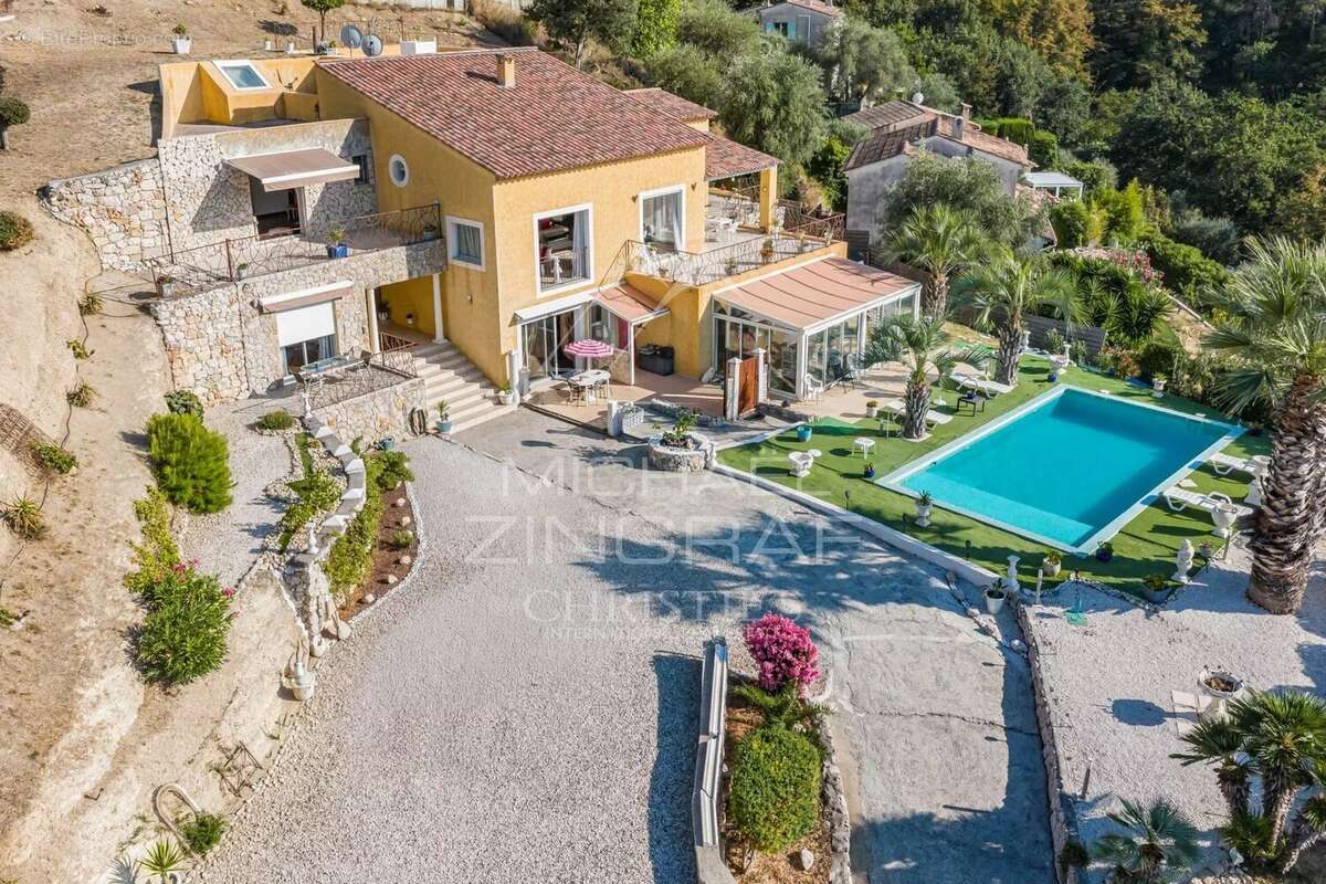 Proche Nice - Colomars - Superbe propriété familiale - photo 3