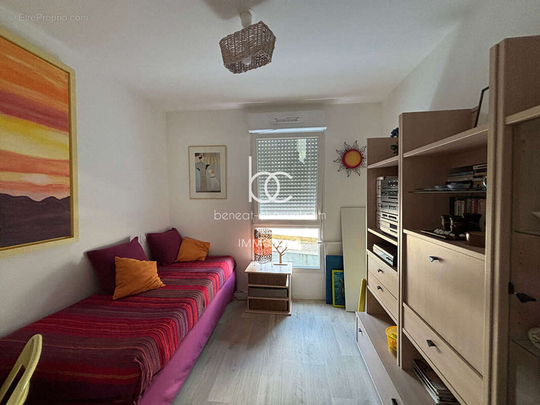 SÉNÉ / VANNES TOHANNIC Appartement T5 Familial 87 m²  Terrasse & Jardin Privatif 3 Chambres ? 2 Parkings - photo 6