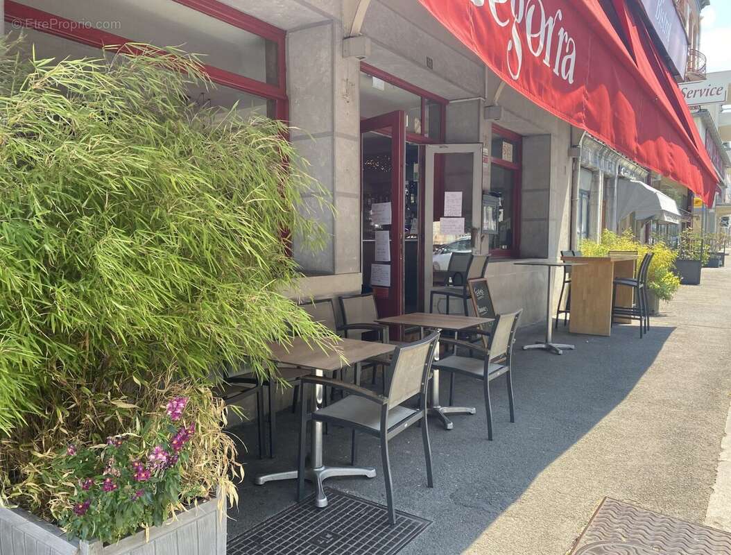 175 m² à Bagneres-De-Bigorre  - photo 2