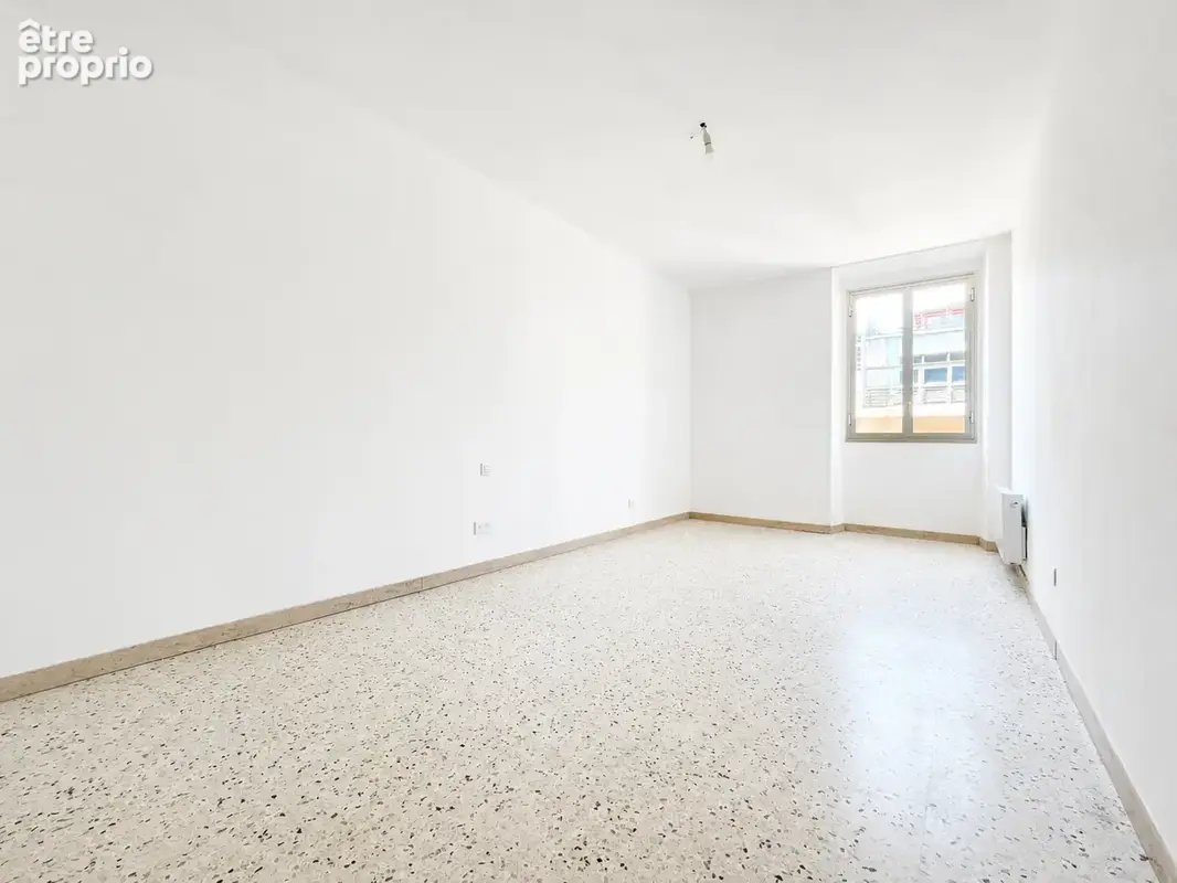 EXCLUSIVITE RARE — 4 pièces 86 m2 avec ascenseur  Masséna   Cours Saleya  Vieux‑Nice - photo 7