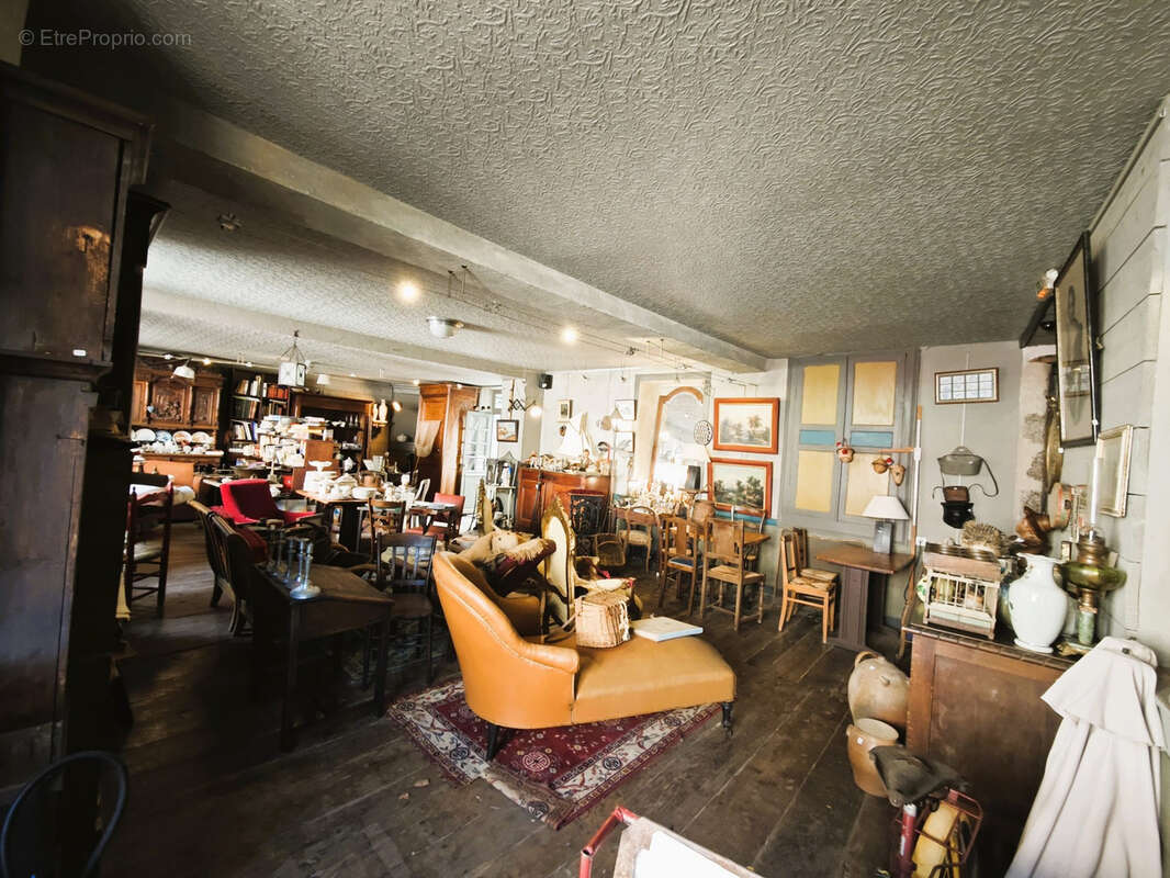 Commerce à SAINT-ESTEPHE