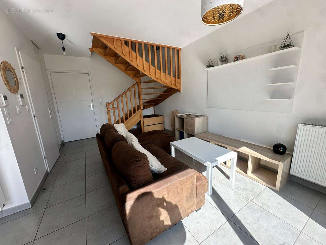 Appartement à MARSEILLE-3E