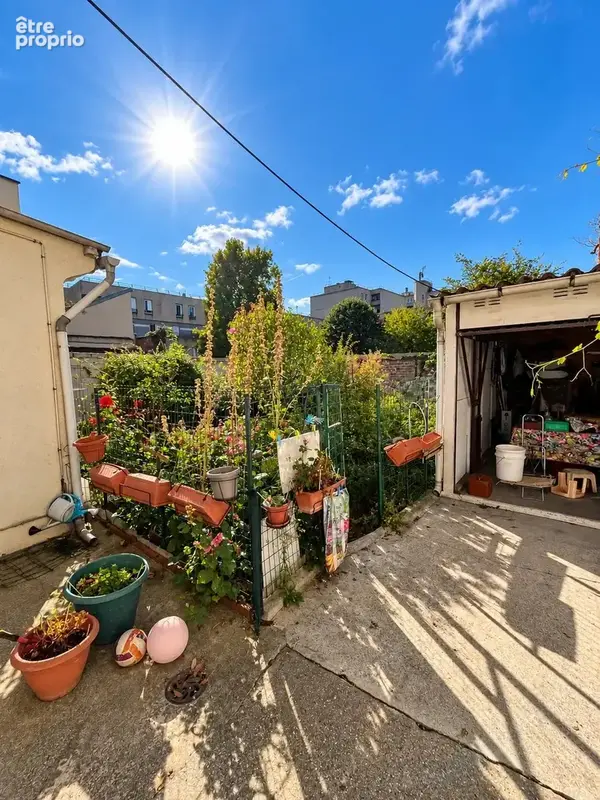 Montreuil – maison familiale avec jardin et garage – fort potentiel - photo 3