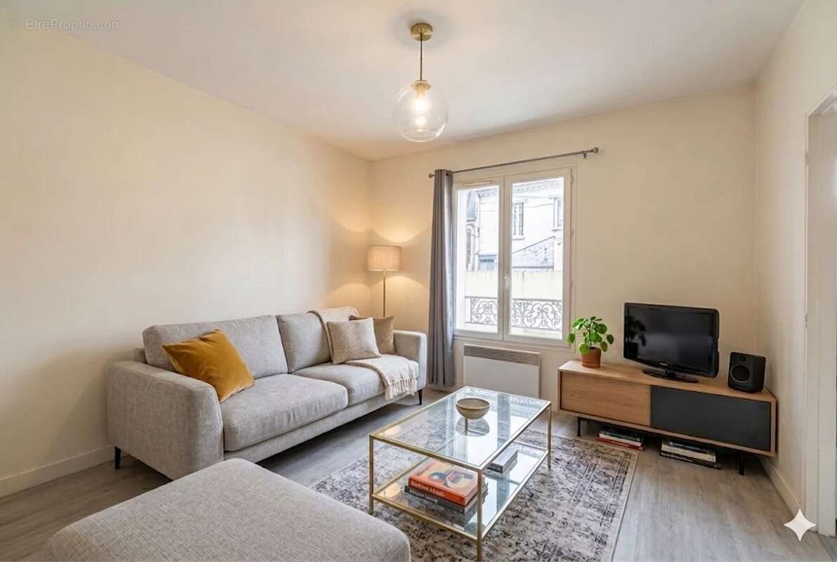 Appartement à NANTERRE