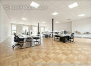 Commerce à LES PONTS-DE-CE