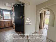 Maison à LA CHAPELLE-BASSE-MER