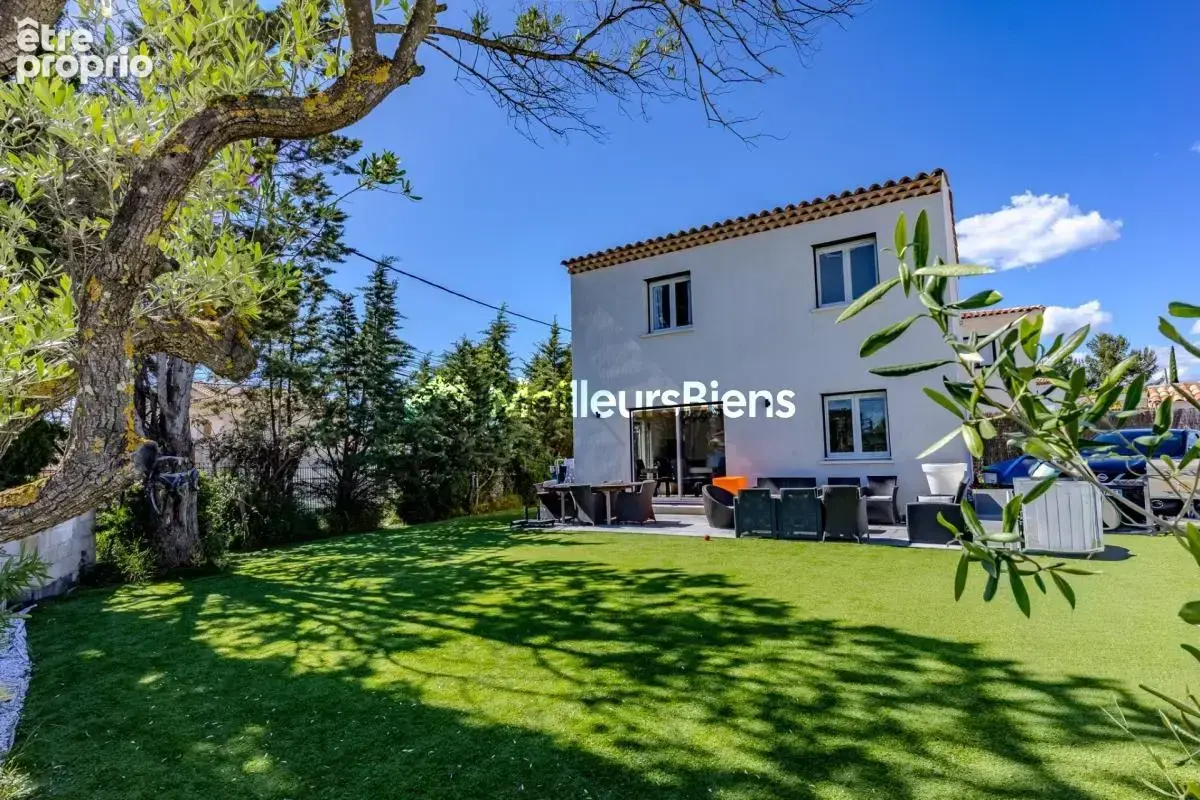 Photo Maison à Roquebrune-Sur-Argens au prix de 455 500€