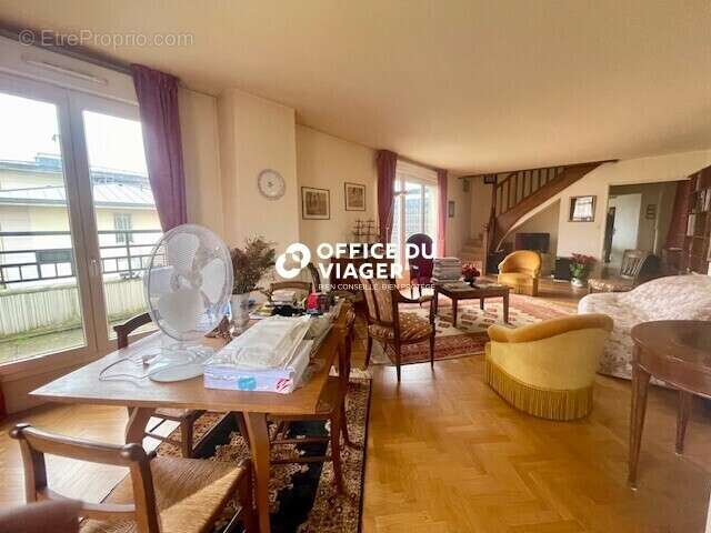 Appartement - 5 pièces - 108 m² - photo 5