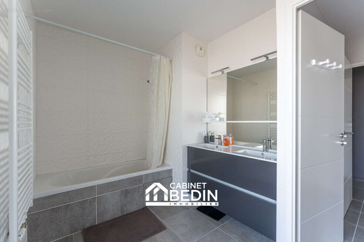 Appartement 63 m² à Merignac  - photo 7