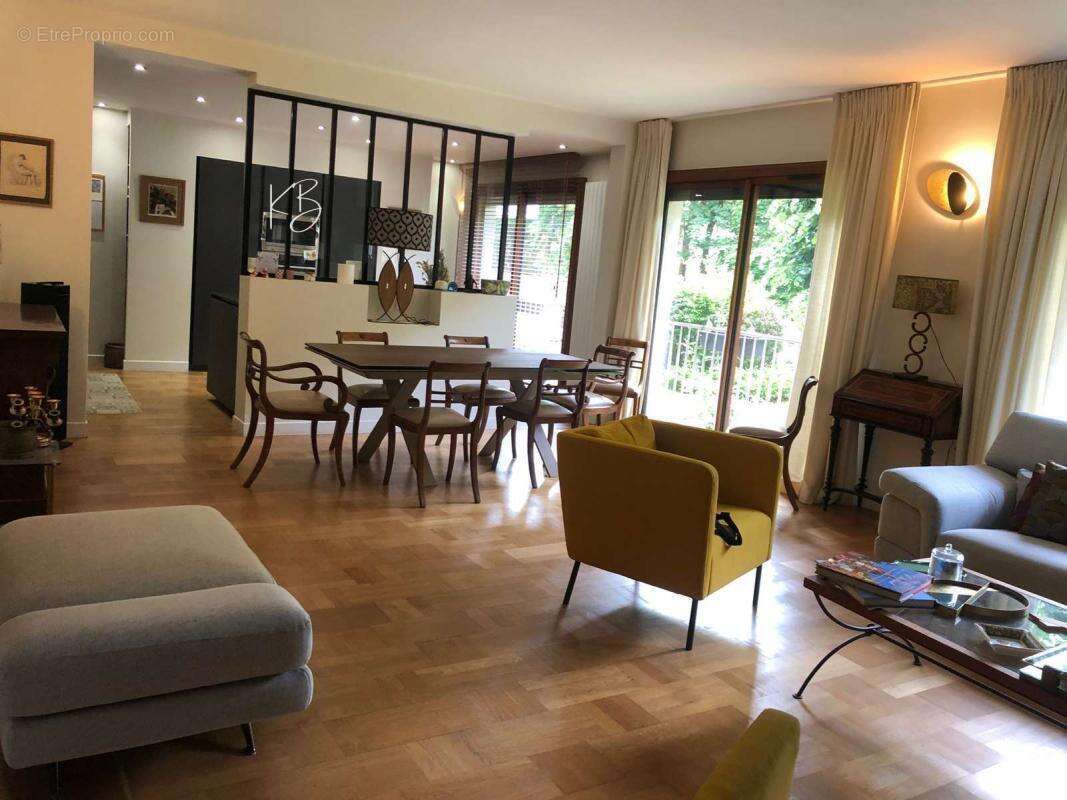 Appartement à VAUCRESSON