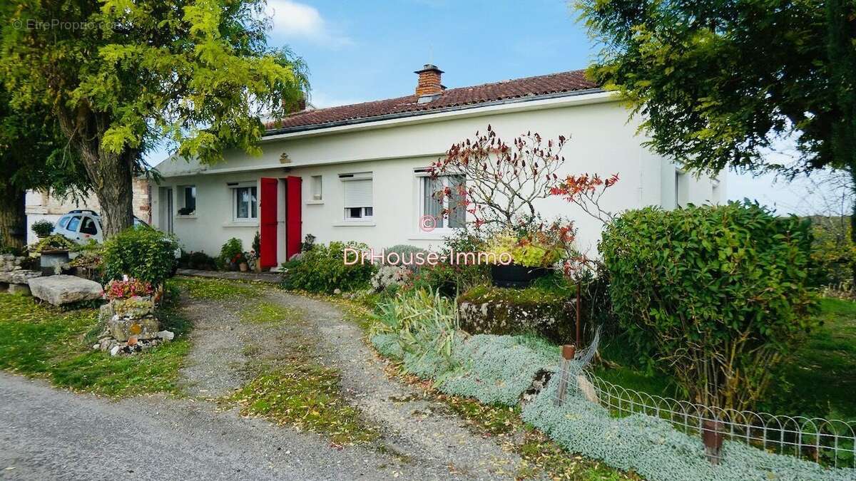 Maison 235 m² à Itzac  - photo 92