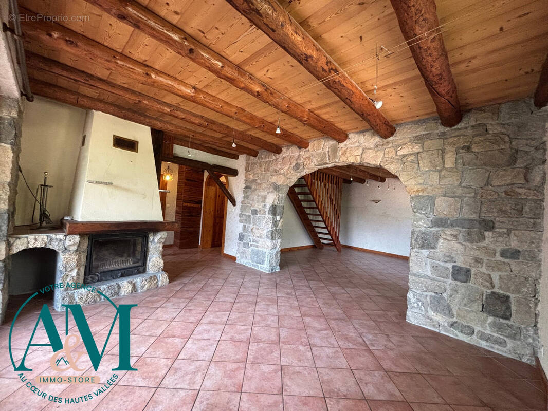 Maison à VAL-DES-PRES