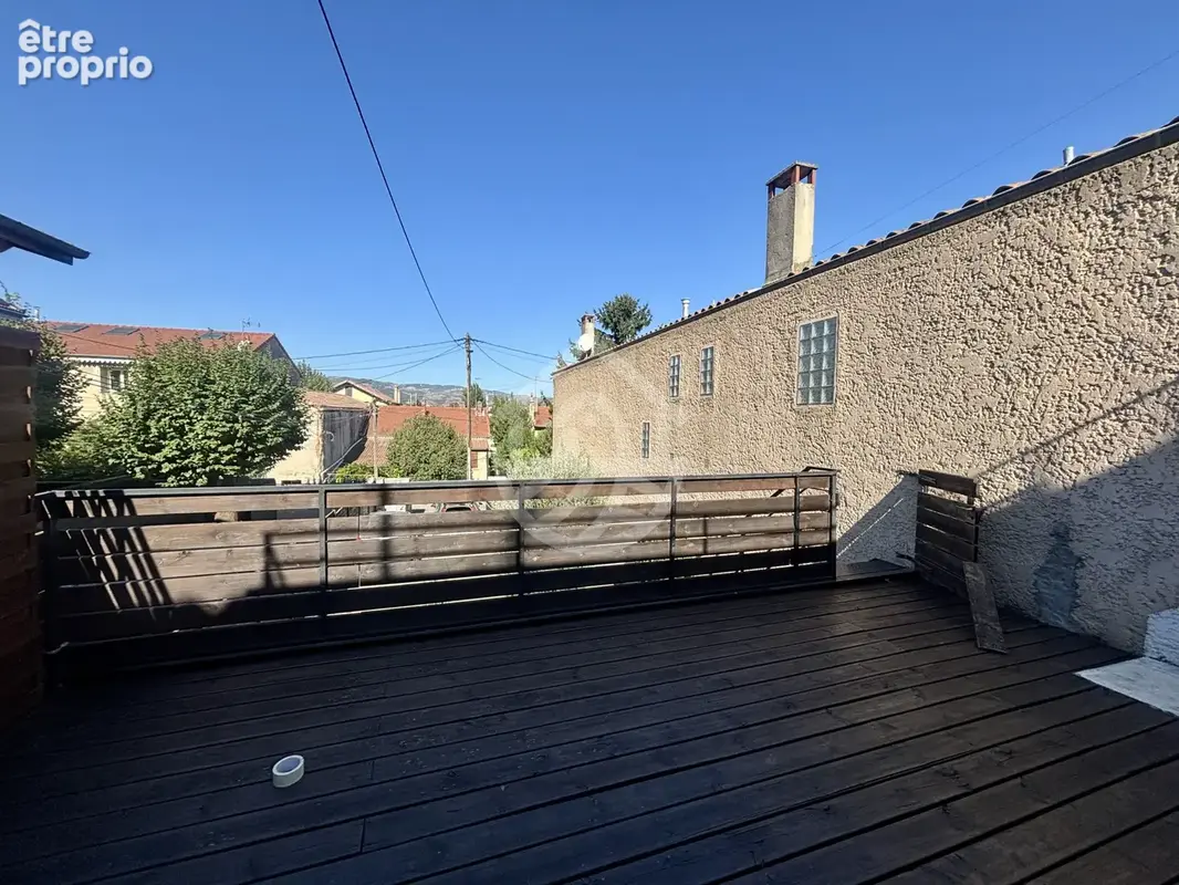 Maison rénovée bourg les Valence proche de la Cartoucherie - photo 9