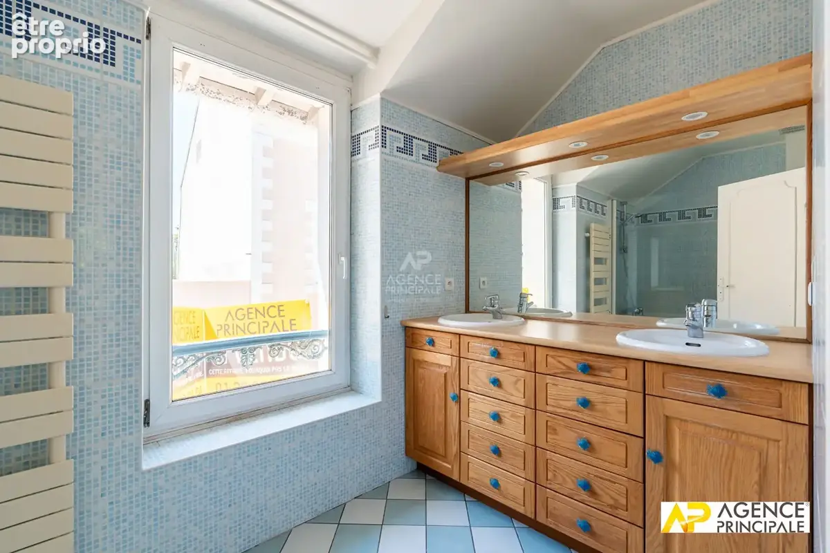 Maison Le Mesnil Le Roi 8 pièce(s) 145 m2 - photo 11