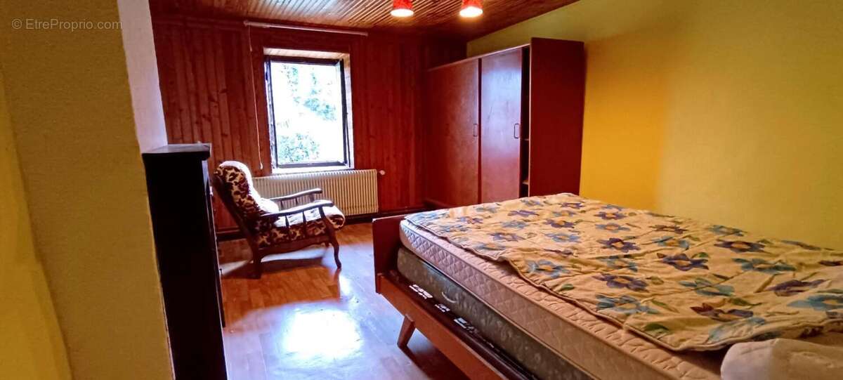 Maison de campagne avec dépendances ? Marchamp (01680) - photo 9