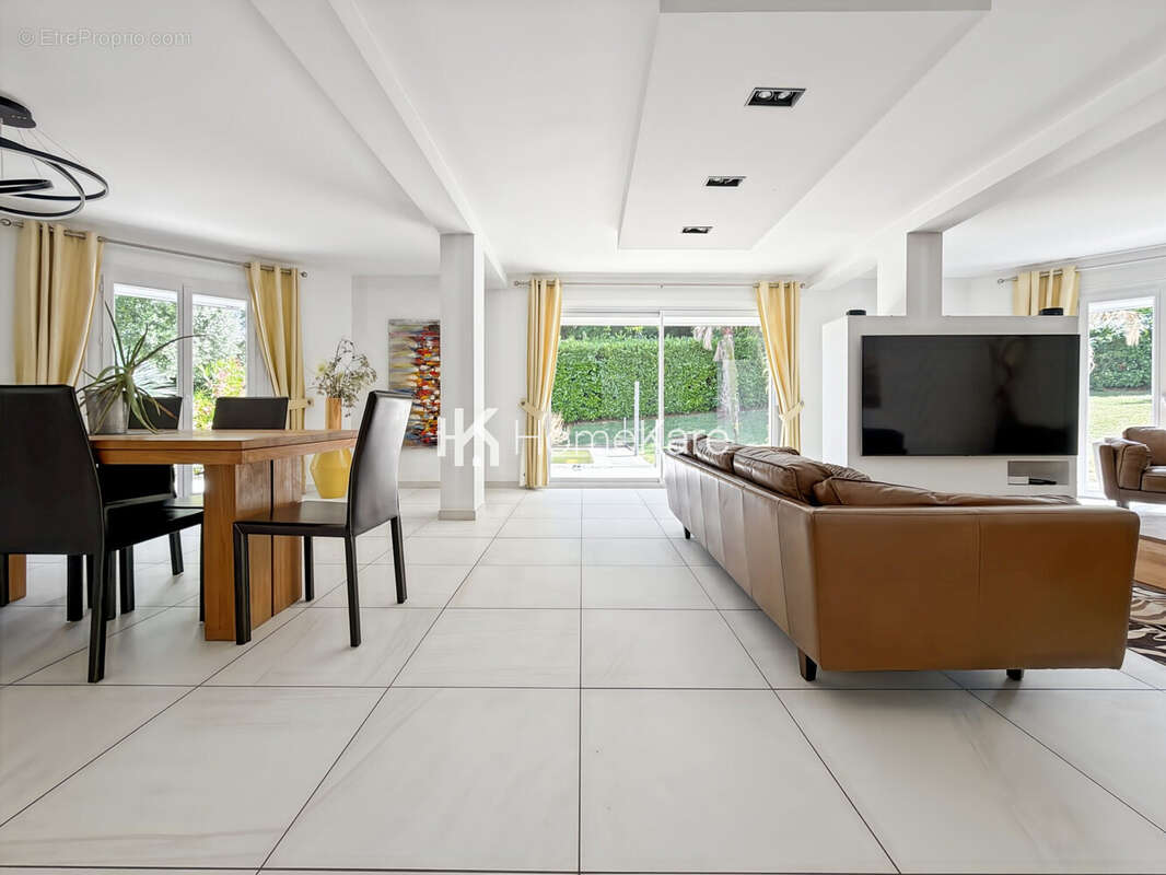 Maison à RAMONVILLE-SAINT-AGNE
