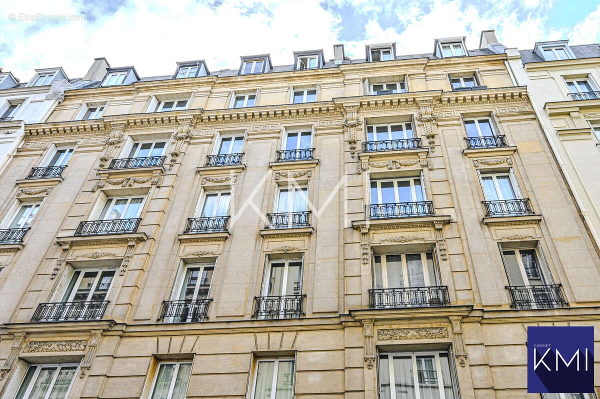 Appartement à PARIS-11E
