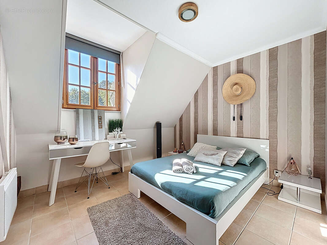 Maison à TERRASSON-LAVILLEDIEU