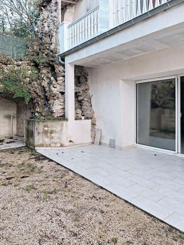 Appartement à LAMBESC