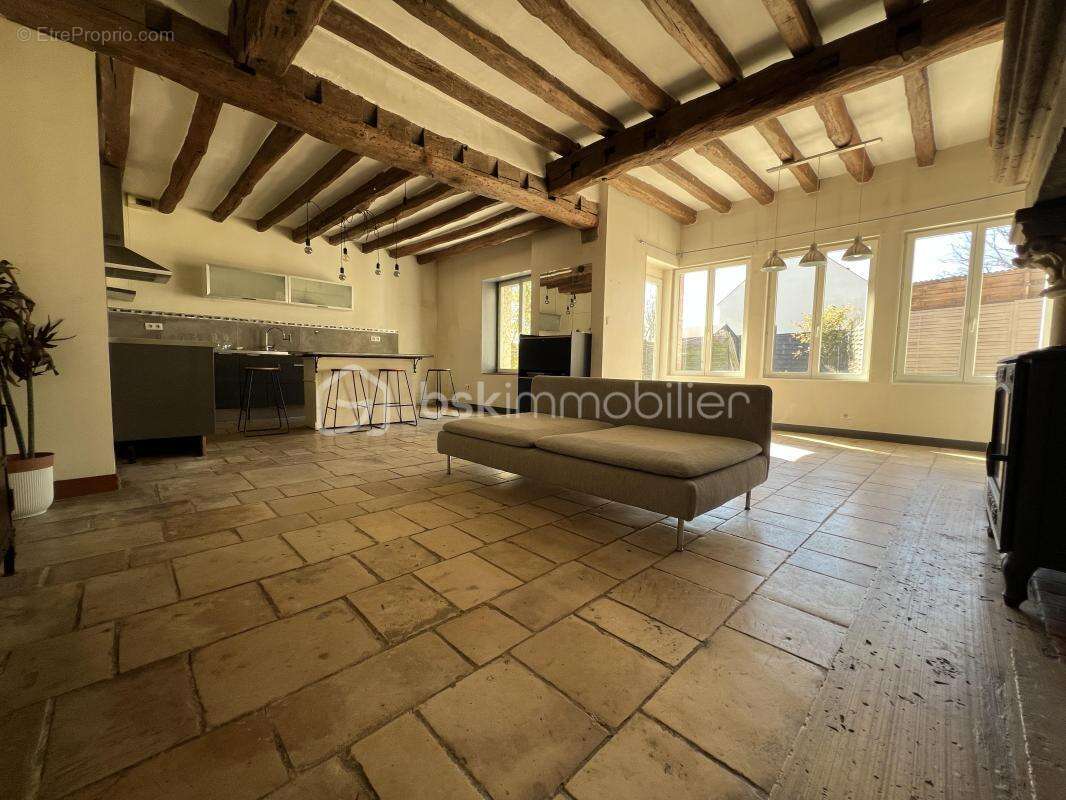 Maison à BAZAINVILLE