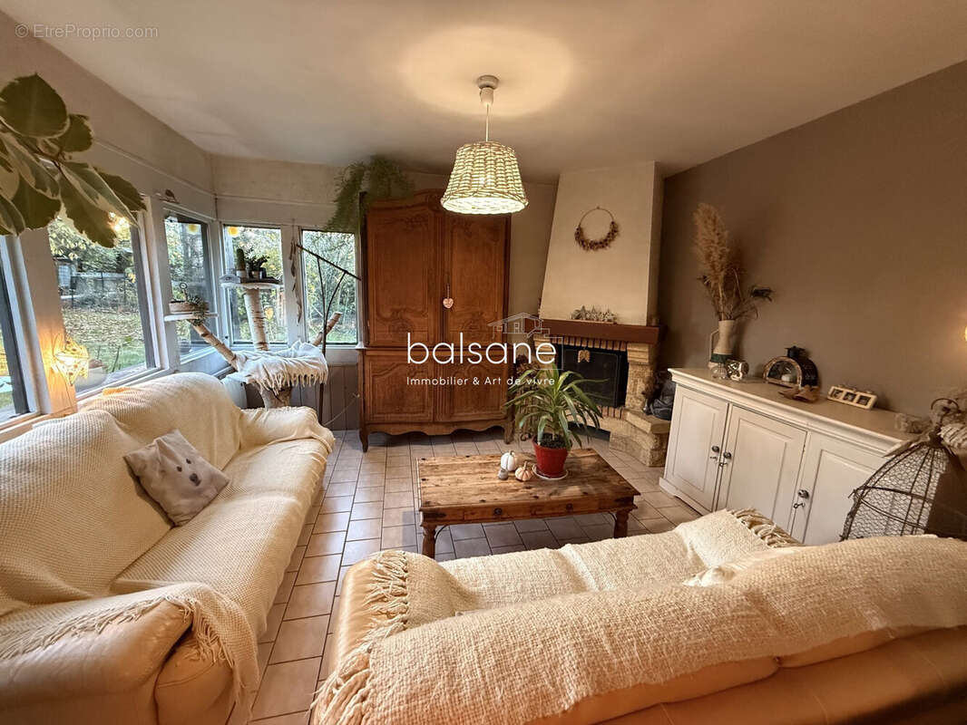 Maison à VOISCREVILLE