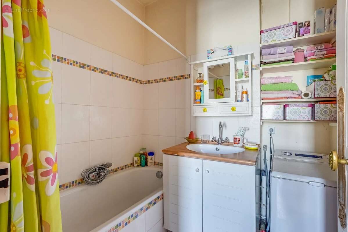 Appartement à PARIS-4E