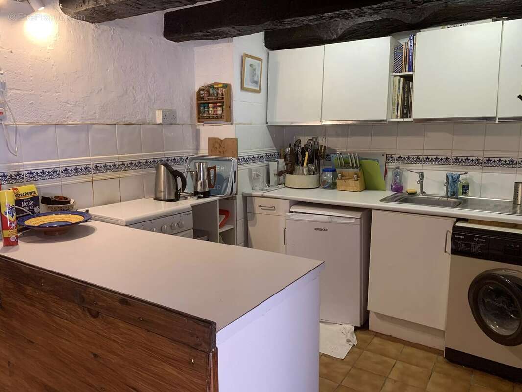 Près de Hautefort, Dordogne - Ensemble de deux petites maisons - photo 6