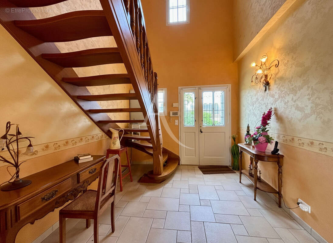 Maison de qualité à proximité des commerces - photo 2