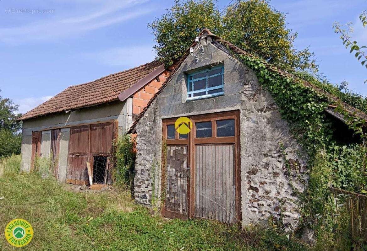 Maison + grange + dépendances - photo 17