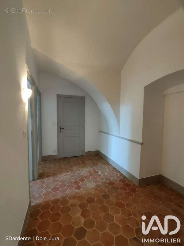 Appartement 85 m² à Dole  - photo 6