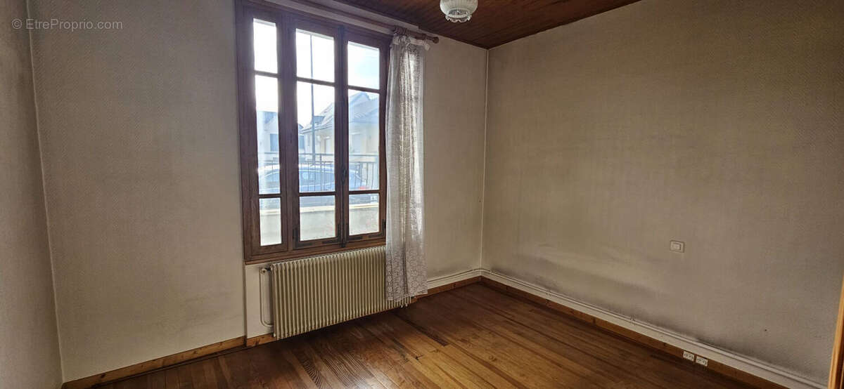 Maison à SARTROUVILLE