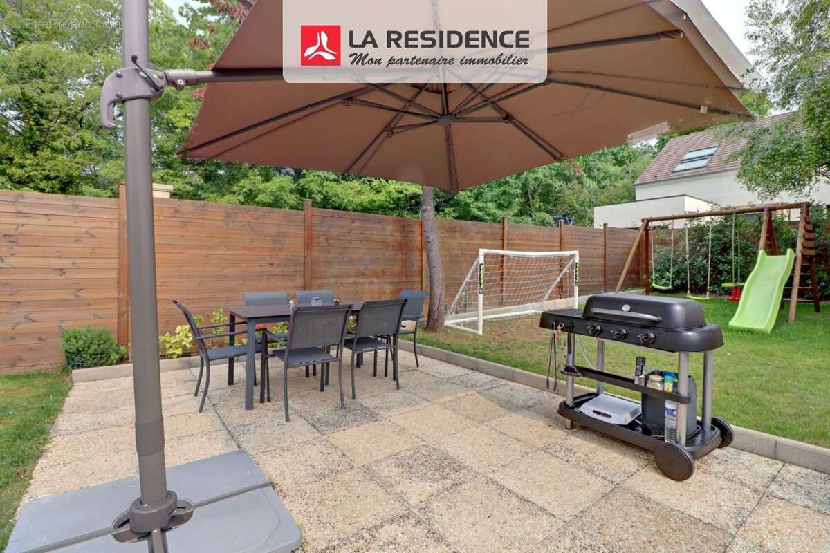 Maison à NEUVILLE-SUR-OISE