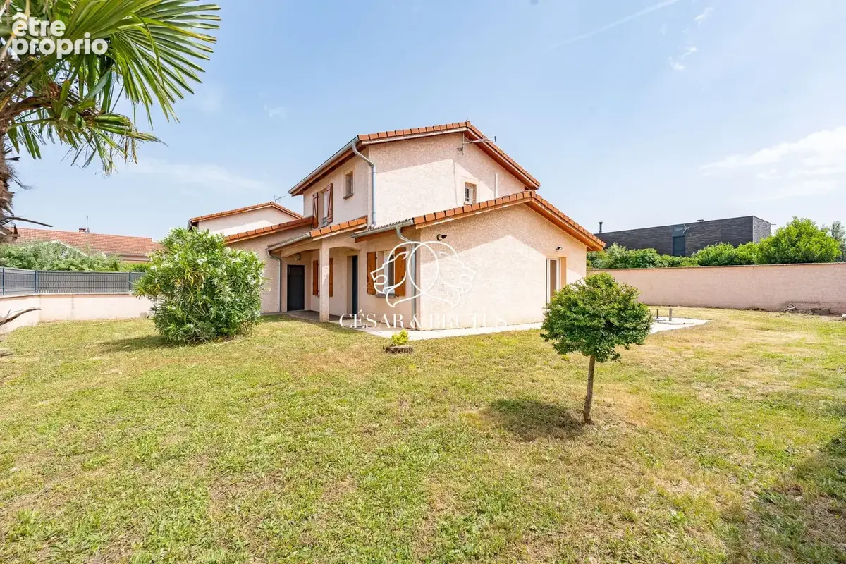 Maison 6 pièces 115 m² à vendre à Pusignan (69330) - photo 1