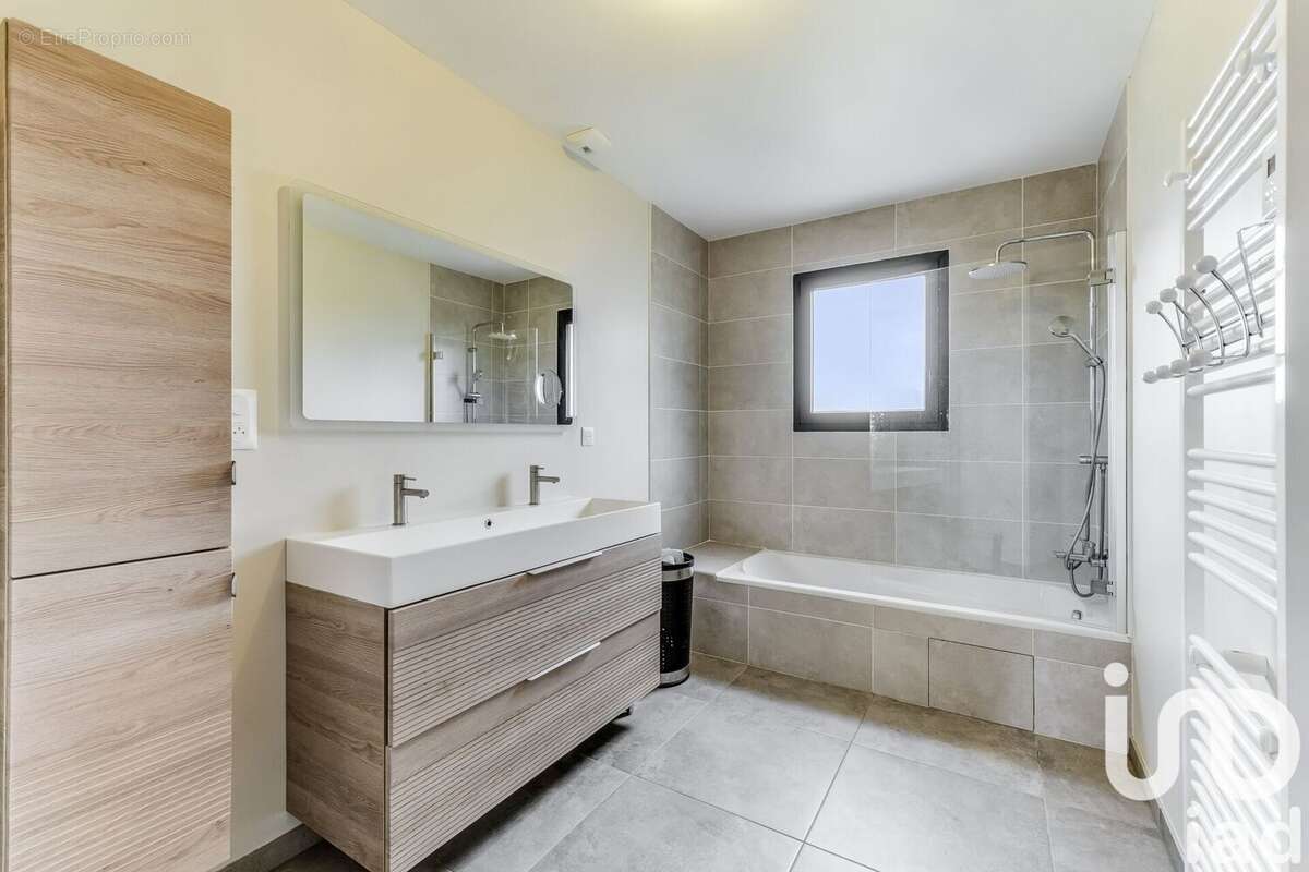 Photo 6 - Maison à SAINTE-FOY-DE-PEYROLIERES