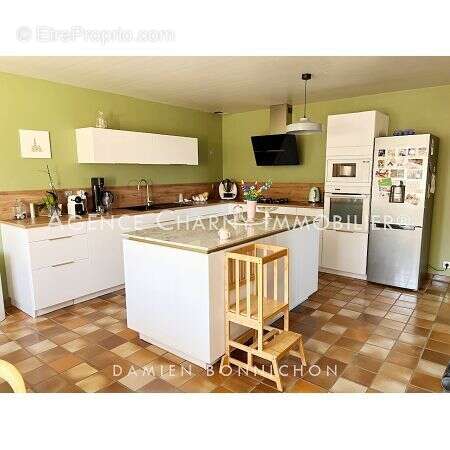 Maison à MONTCORBON