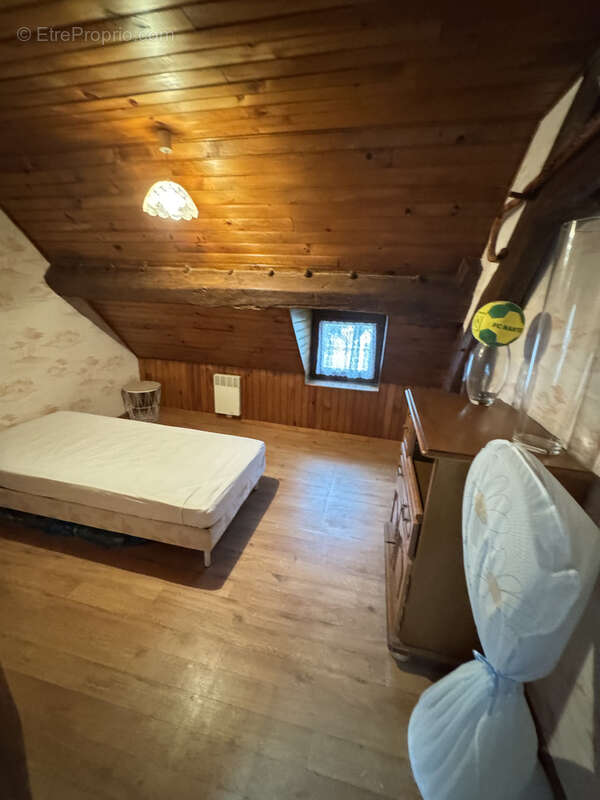 Maison à MONTACHER-VILLEGARDIN