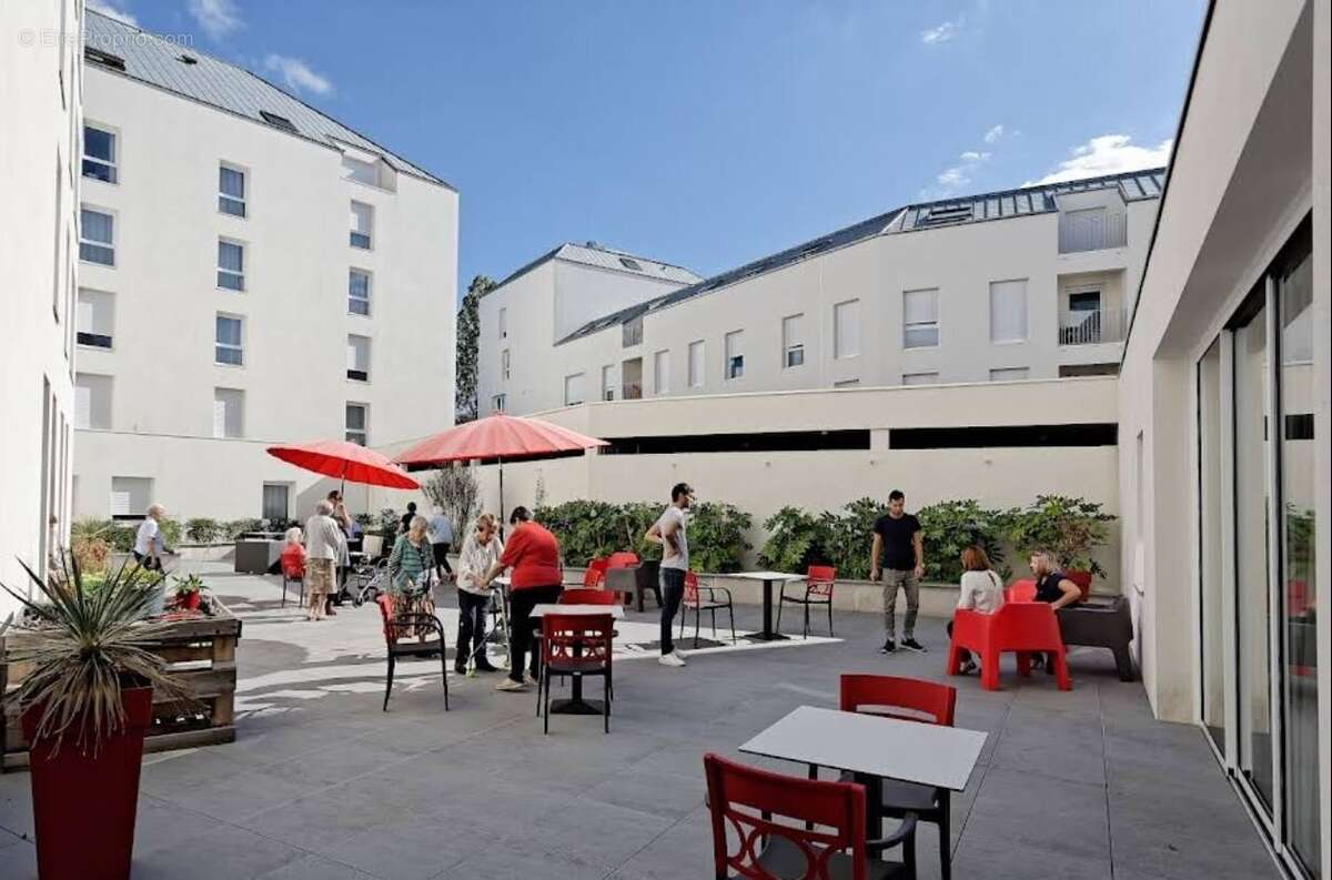 INVESTISSEMENT LOCATIF  NANTES  Résidence services Multigénérationnelle Steredenn  5,47 % de rentabilité - photo 9