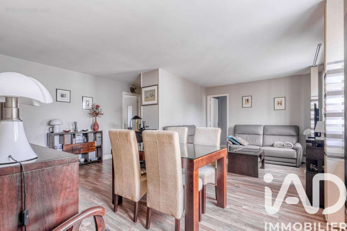 Photo 2 - Appartement à PARIS-15E