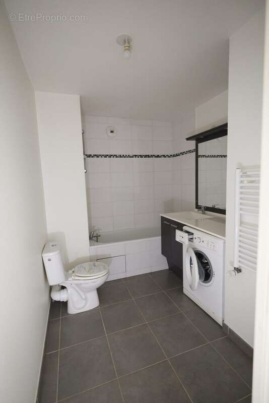 Appartement 43 m² à Le Plessis-Trevise  - photo 8