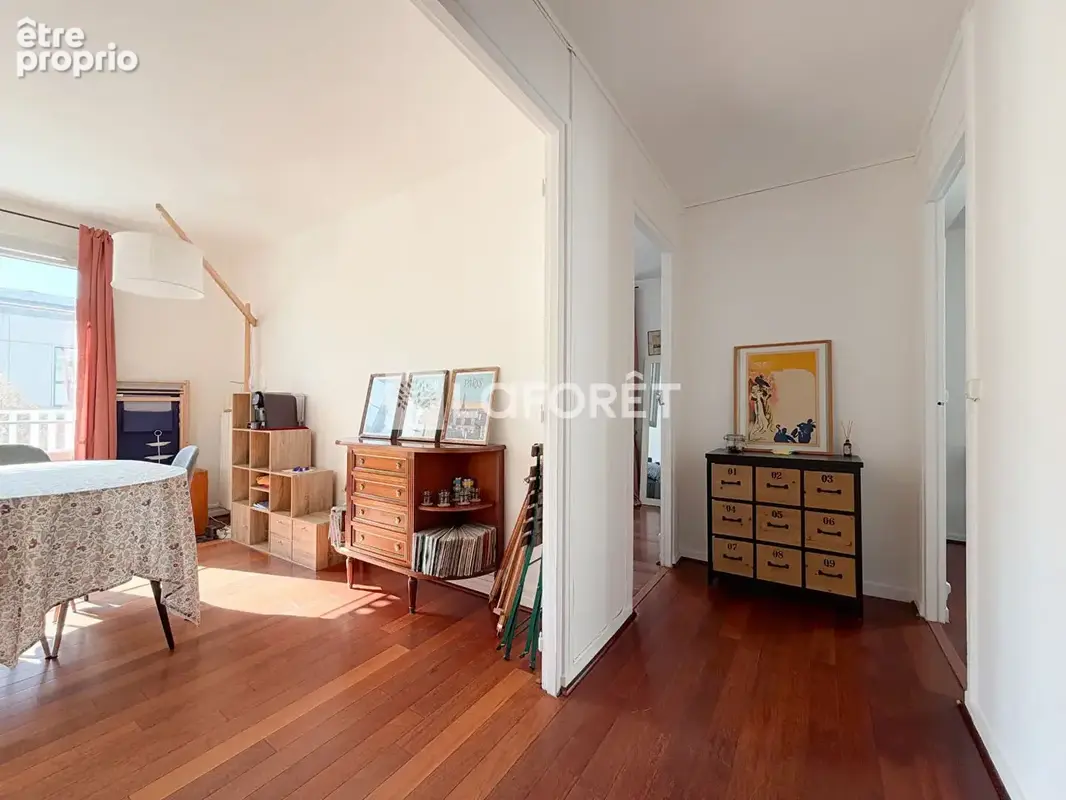 3 pièces de 65m² avec balcon, lumineux et calme - photo 8